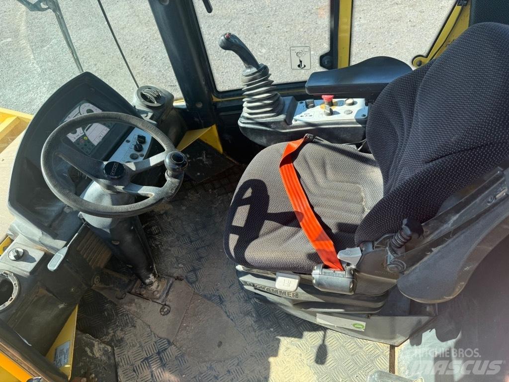 Bomag BW 213 D H-4 Ущільнювачі грунту