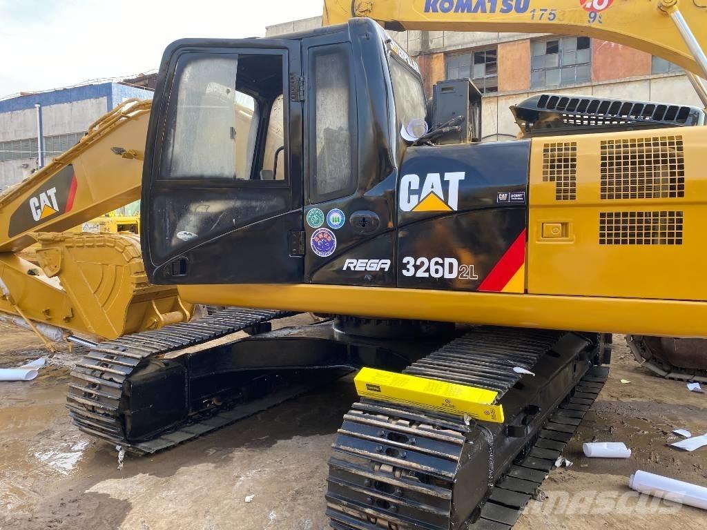 CAT 326d2l Гусеничні екскаватори