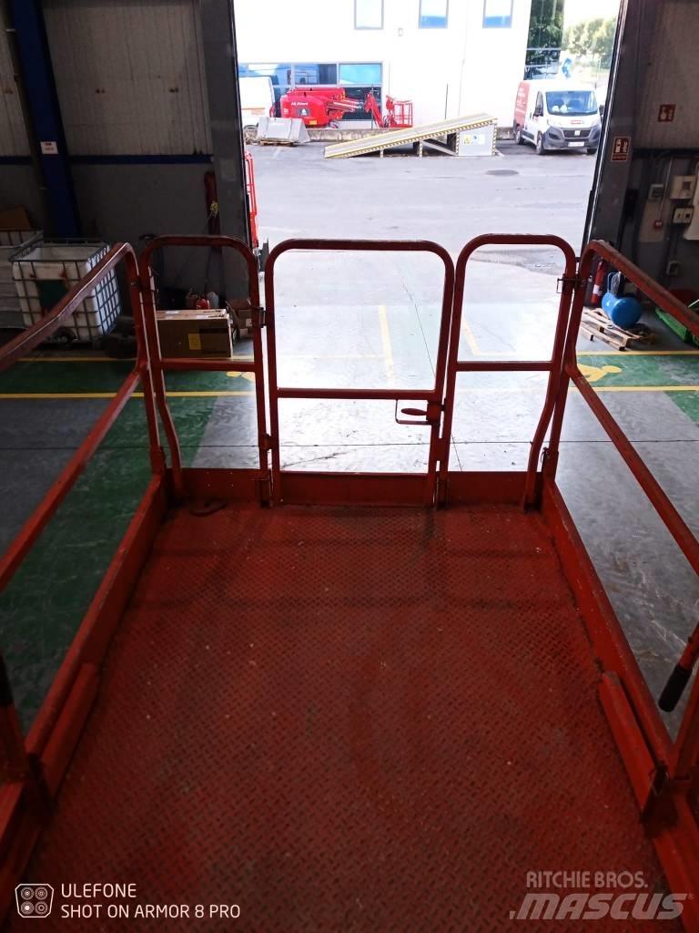 JLG 3369 LE Підйомники-ножиці