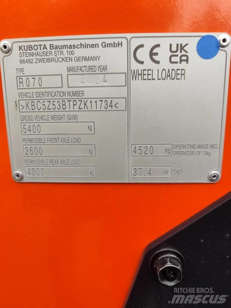 Kubota R 070 Фронтальні навантажувачі