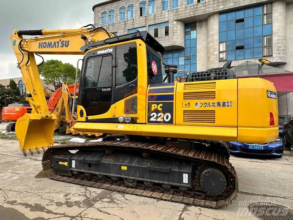 Komatsu PC 220 Гусеничні екскаватори