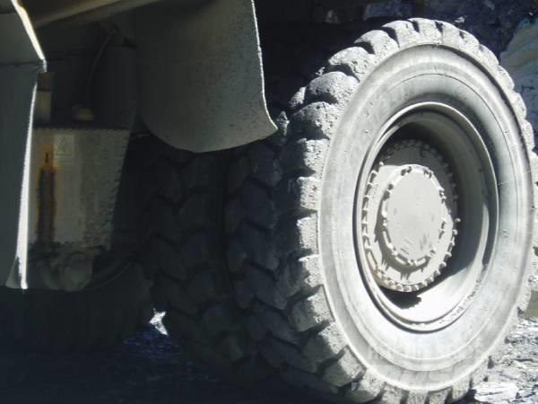 CAT 777 Кар`єрні самоскиди