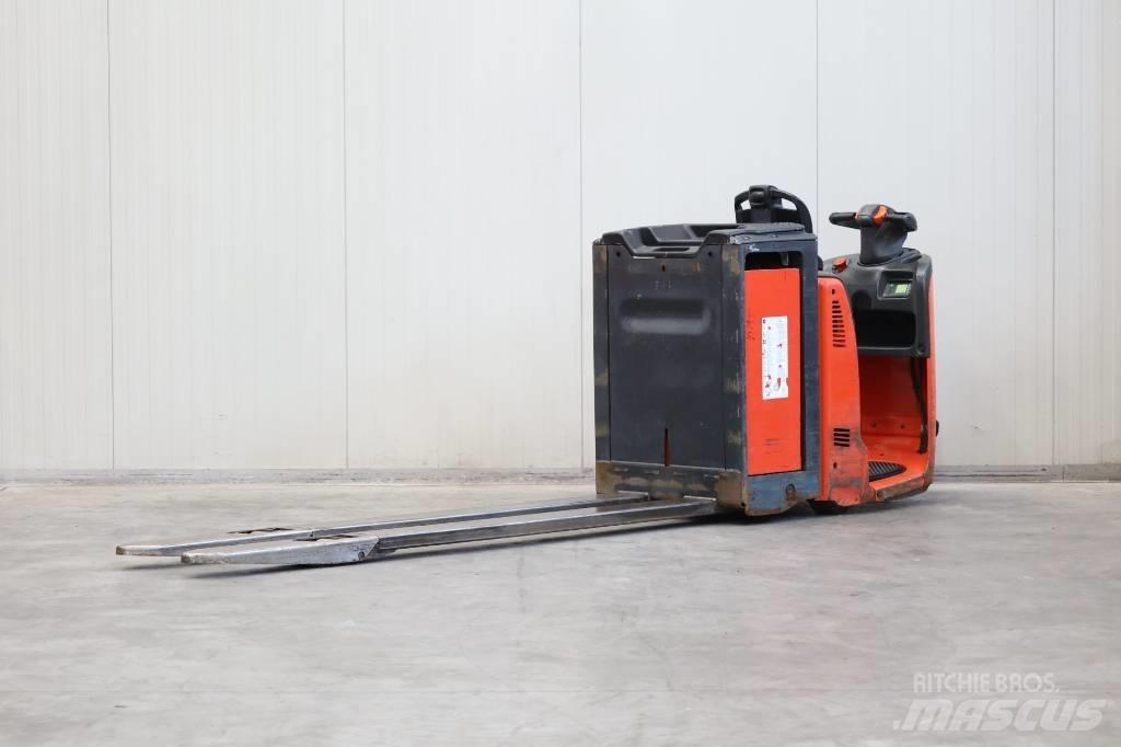 Linde N20 Підбирачі замовлень з нижніх ярусів