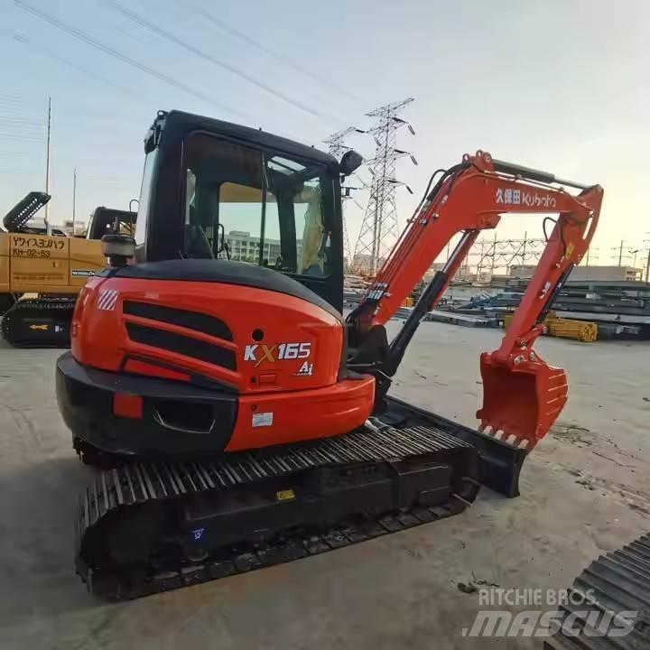 Kubota KX165 Гусеничні екскаватори