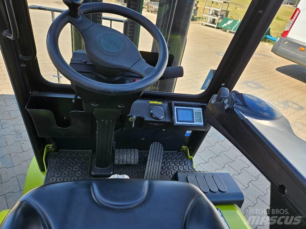 Clark GTX 18 Електронавантажувачі