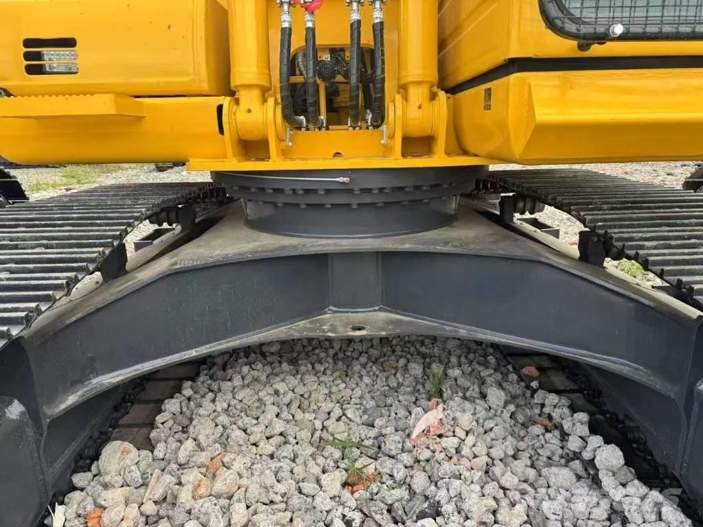 Komatsu 200-8 Гусеничні екскаватори
