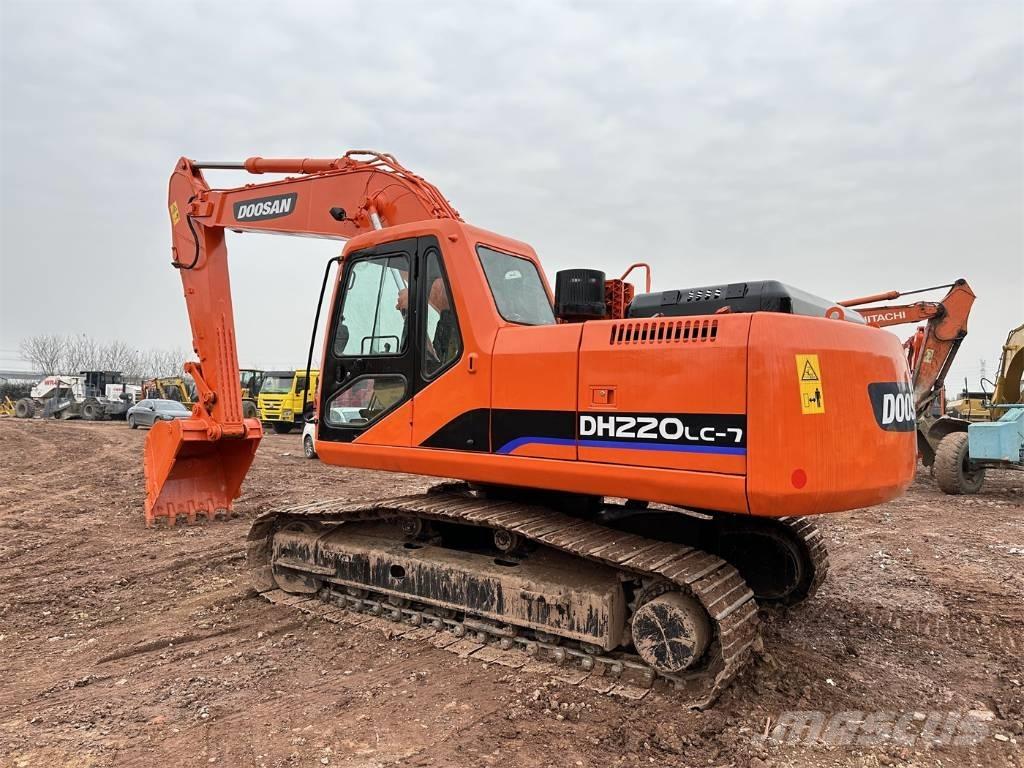Doosan DH220-7 Гусеничні екскаватори