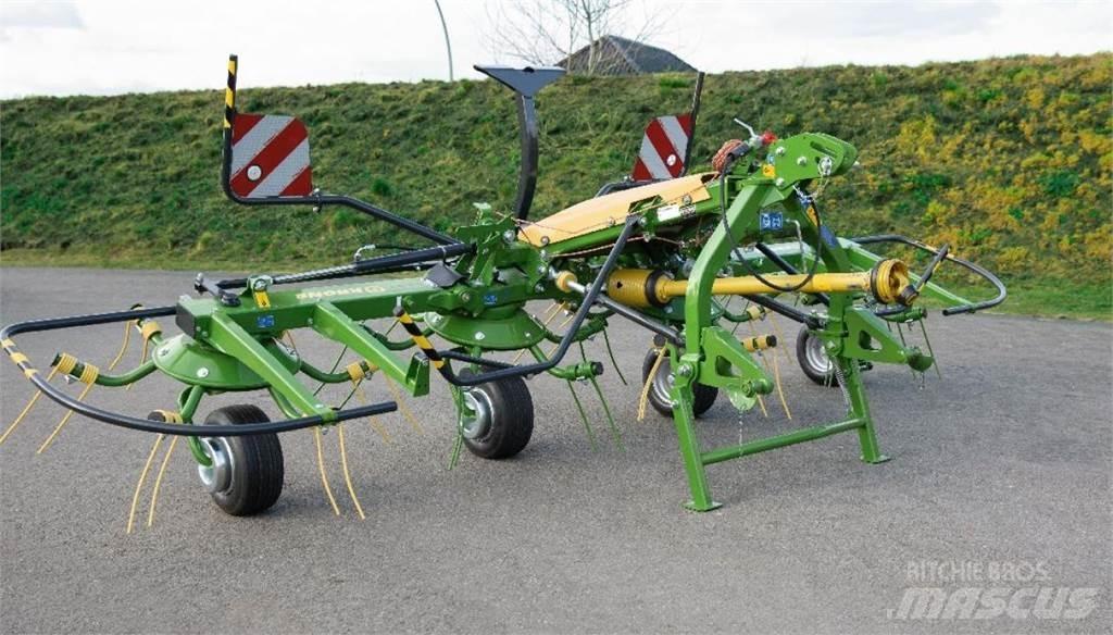 Krone VENDRO 560 Граблі і сінозворушувачі