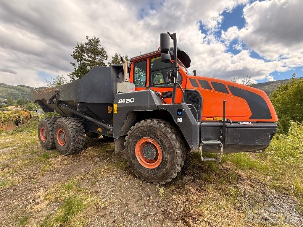 Doosan DA 30 Зчленовані самоскиди