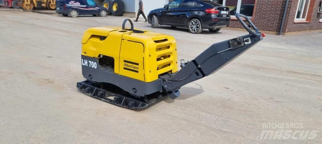Atlas Copco LH 700 Віброплити та вібротрамбовки
