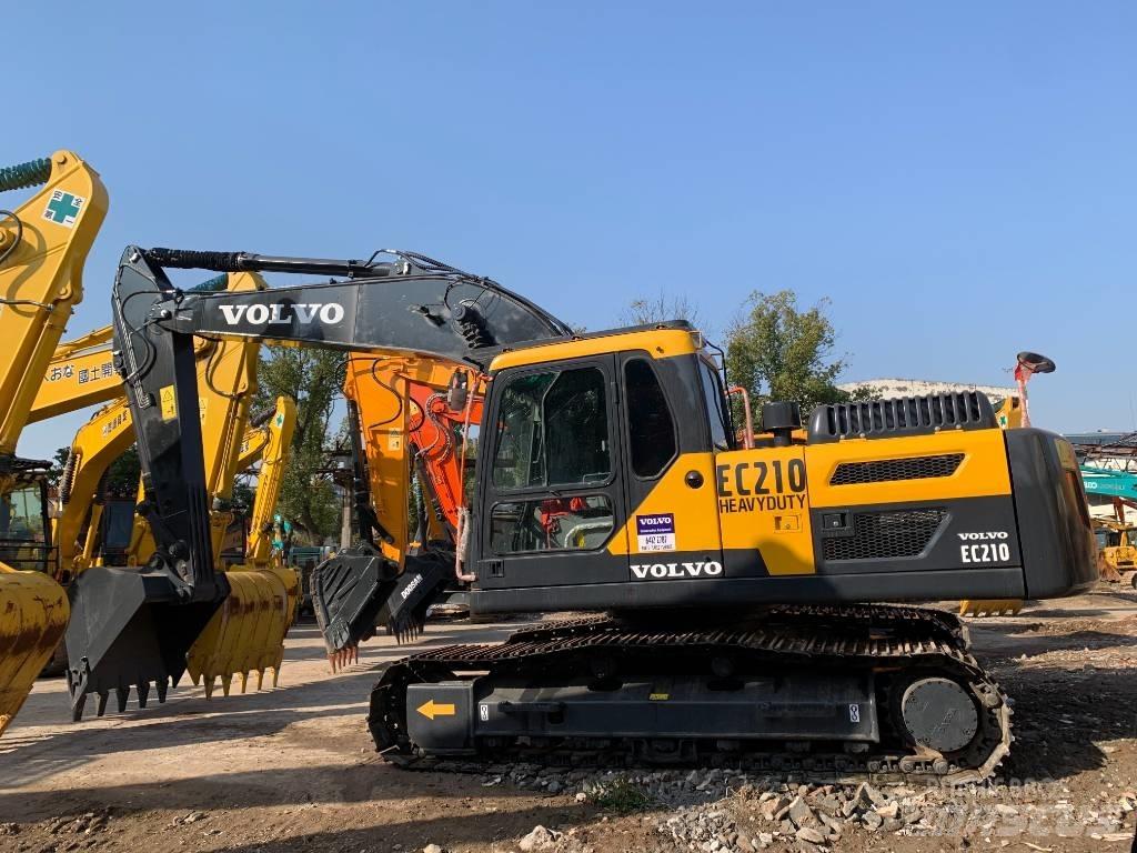 Volvo EC 210 Гусеничні екскаватори