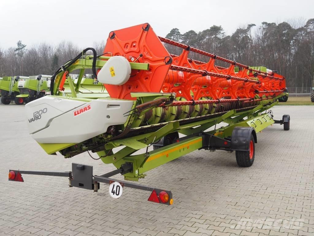 CLAAS Lexion 770 TT Зернозбиральні комбайни
