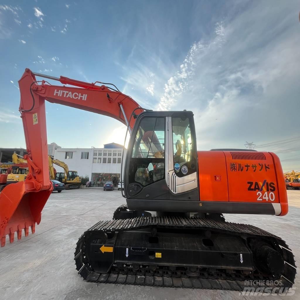 Hitachi ZX 240 Гусеничні екскаватори