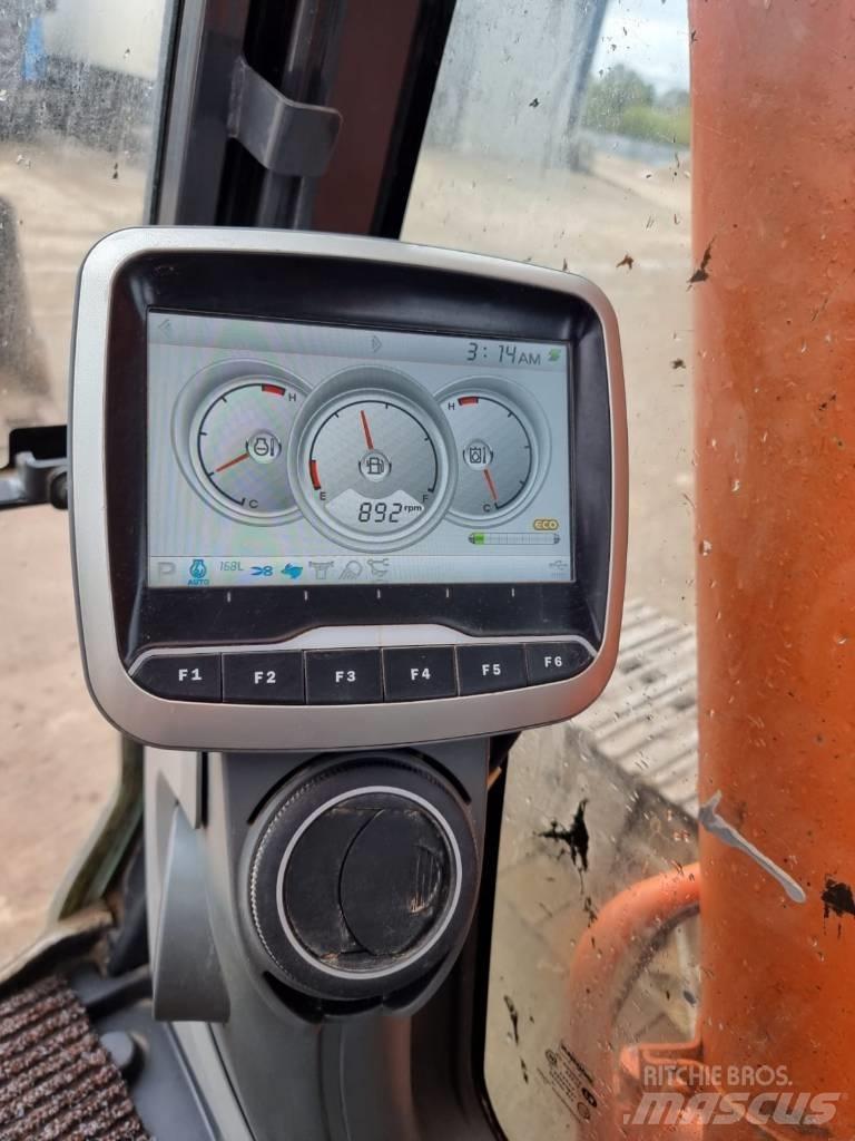 Doosan DX 225 LC-3 Гусеничні екскаватори
