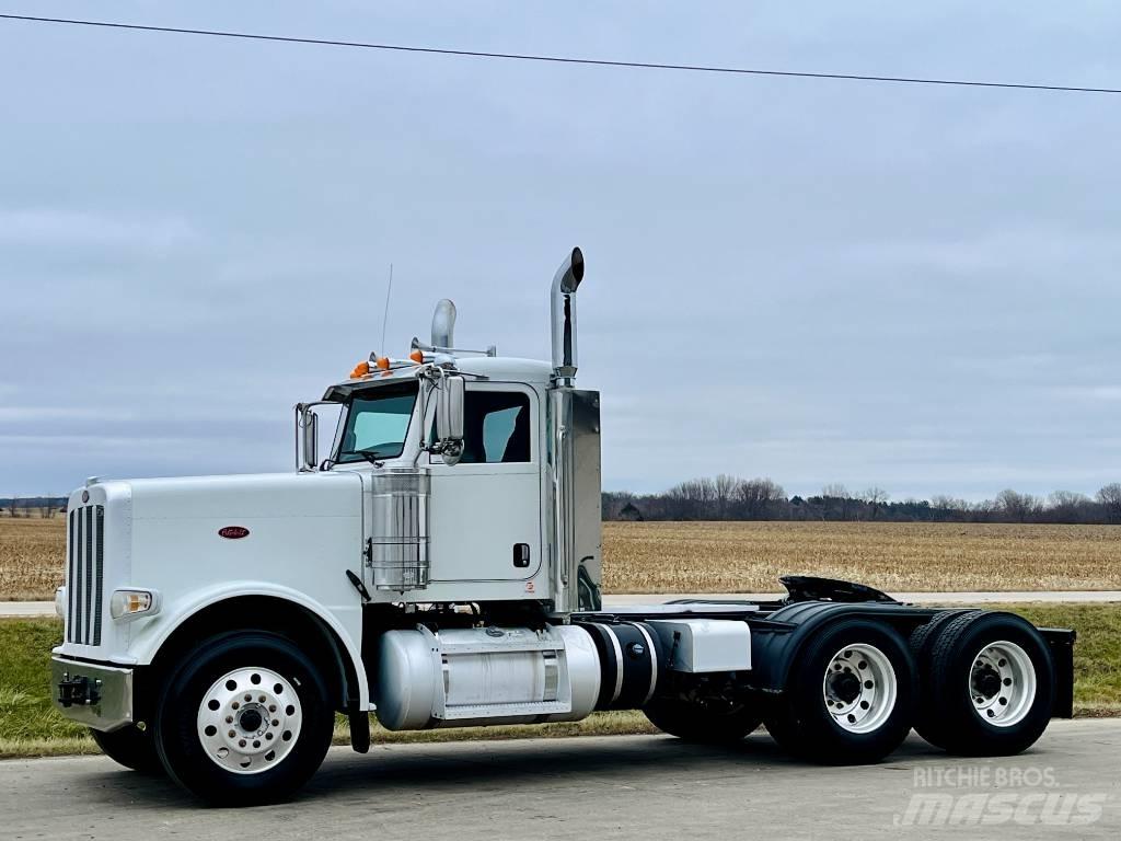 Peterbilt 389 Тягачі