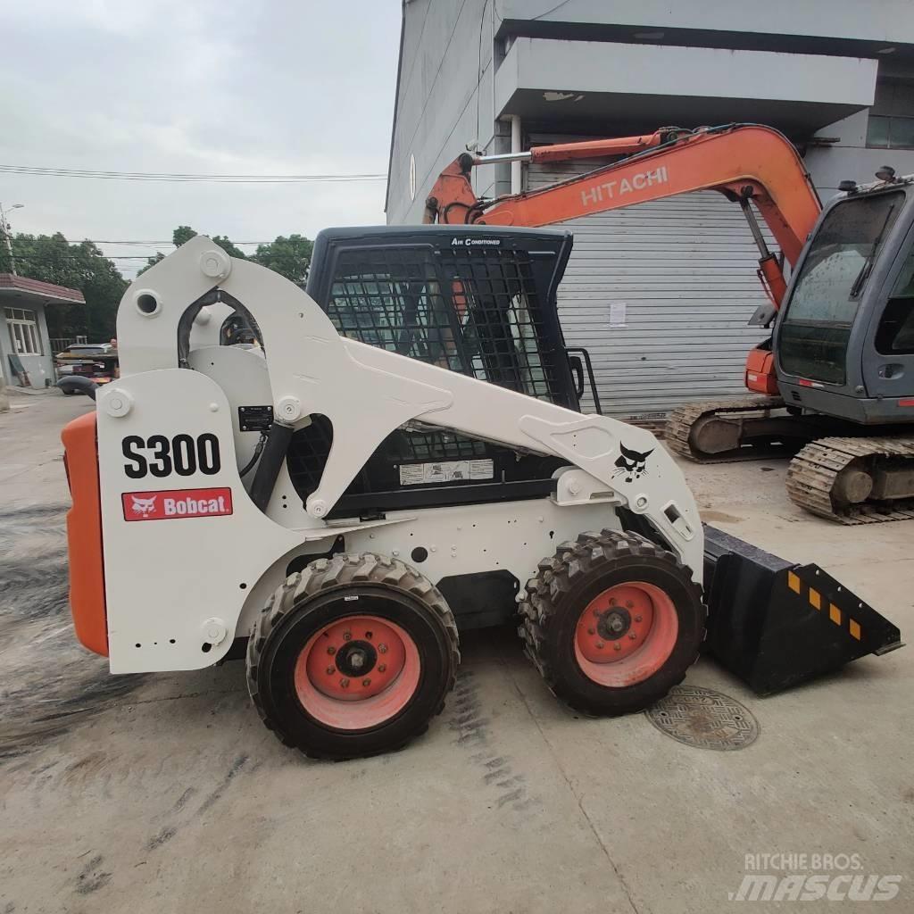 Bobcat S300 Міні-навантажувачі