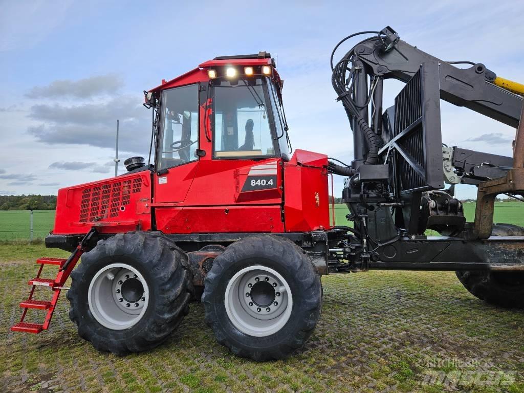 Komatsu 840.4 Форвардери