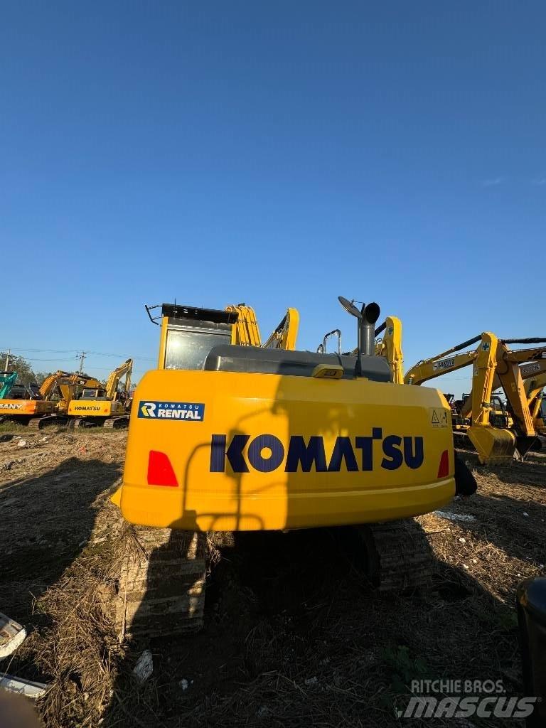 Komatsu PC 210 Гусеничні екскаватори