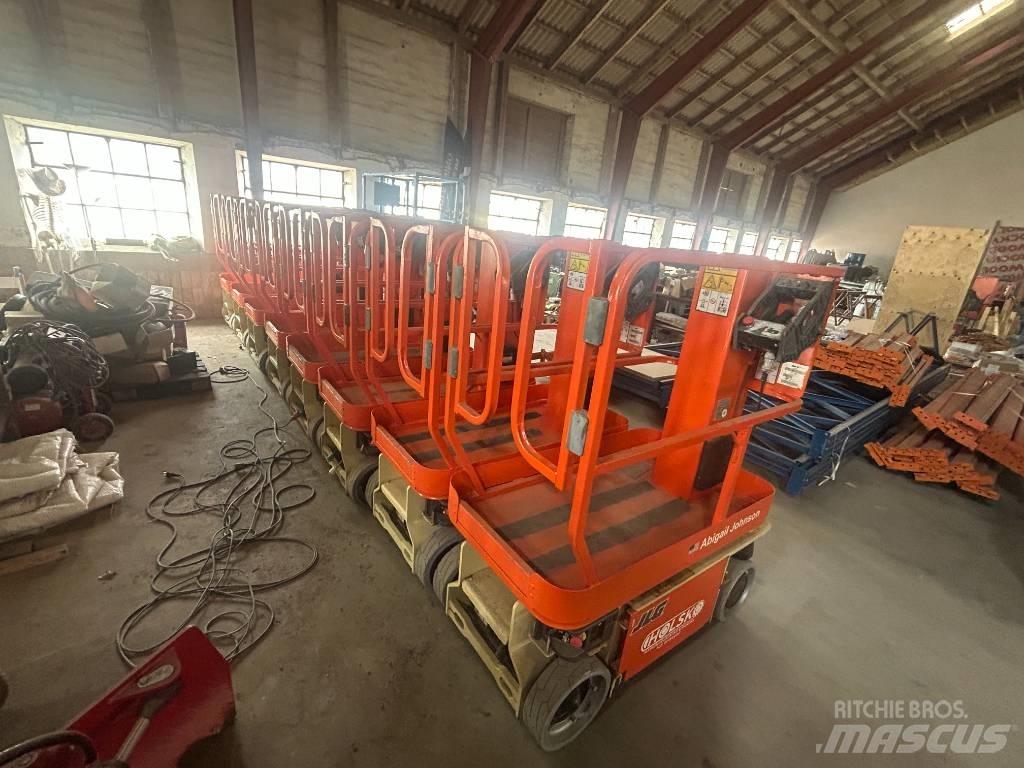 JLG 1230 ES Вертикальні щоглові підйомники