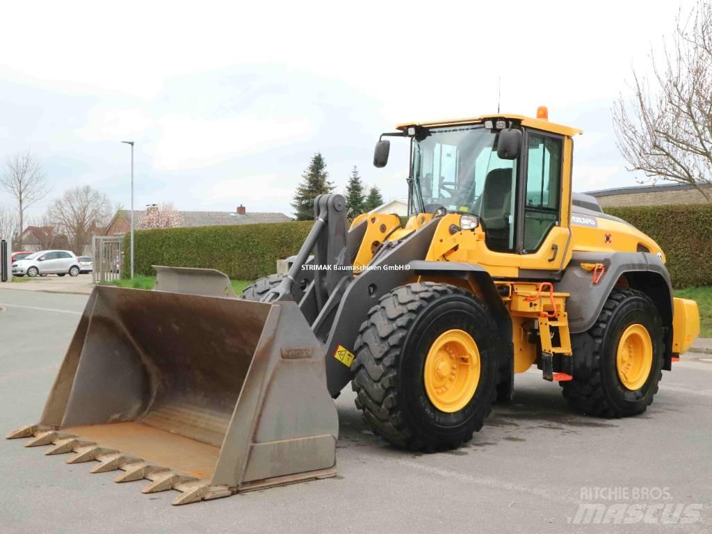 Volvo L 120 H Фронтальні навантажувачі