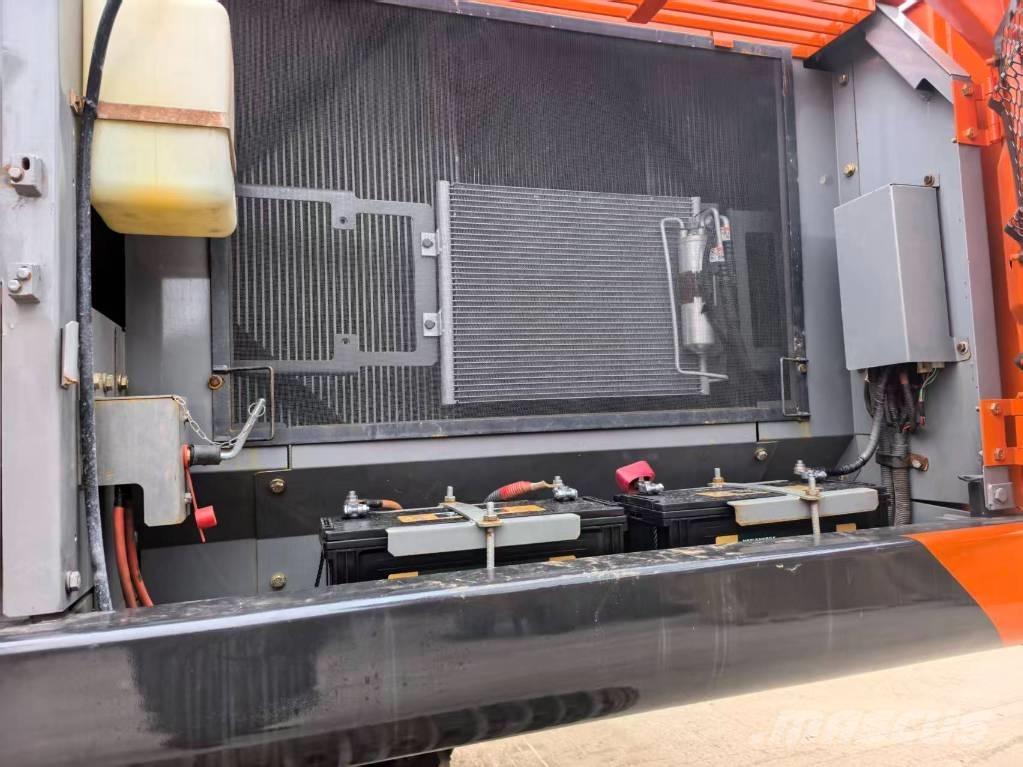 Hitachi zx350-5g Гусеничні екскаватори