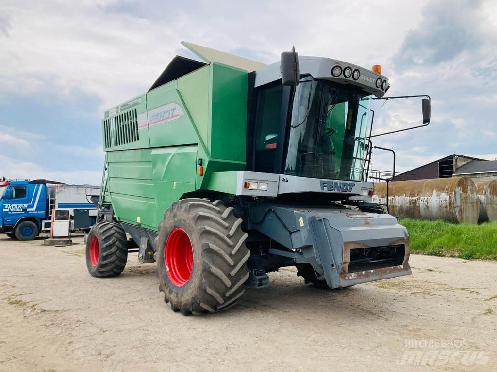 Fendt 8300 AL Зернозбиральні комбайни