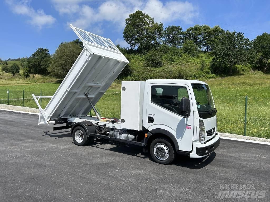 Renault Maxity Пікапи / Бічне розвантаження