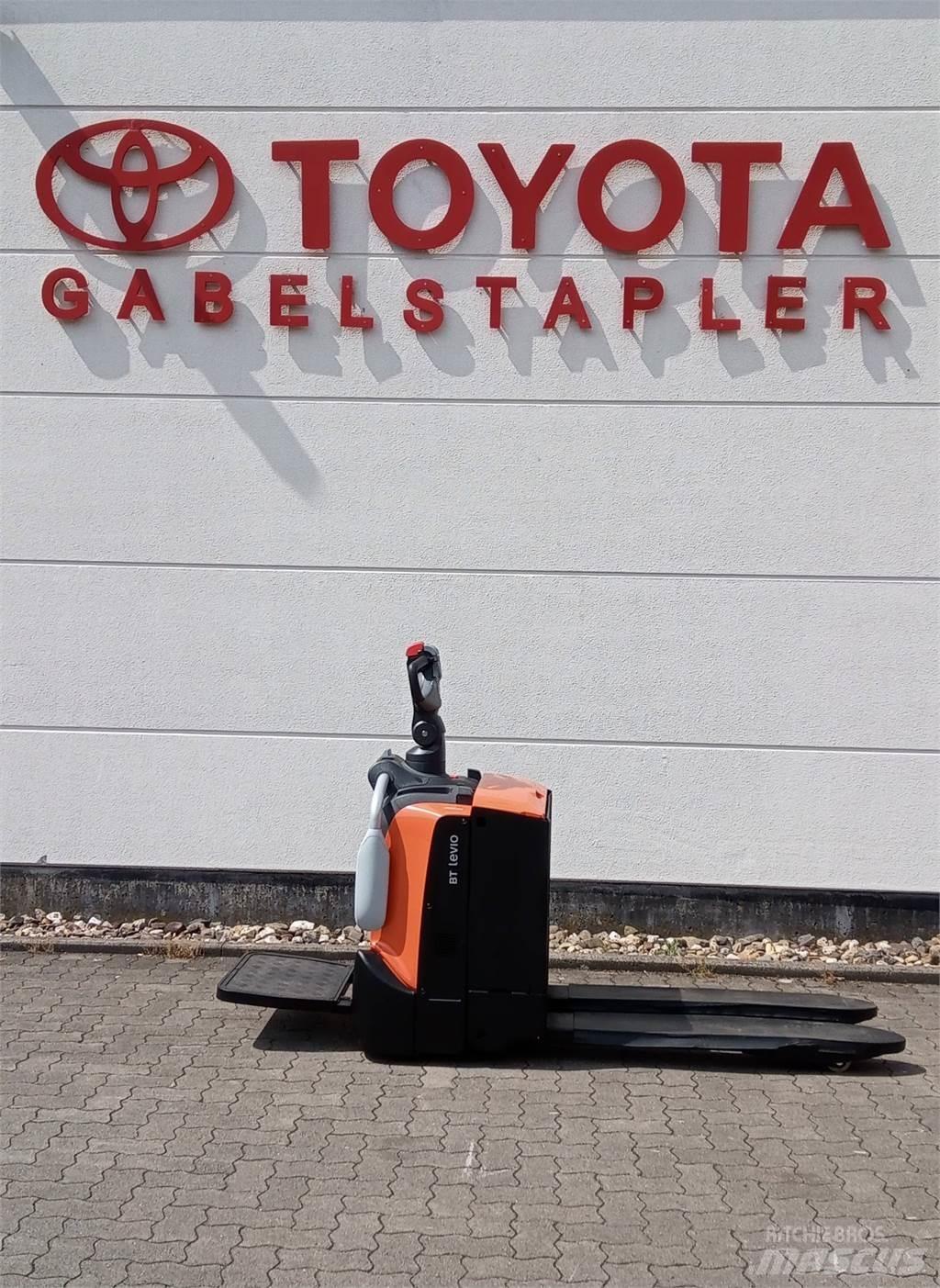 Toyota LPE 220 Штабелери