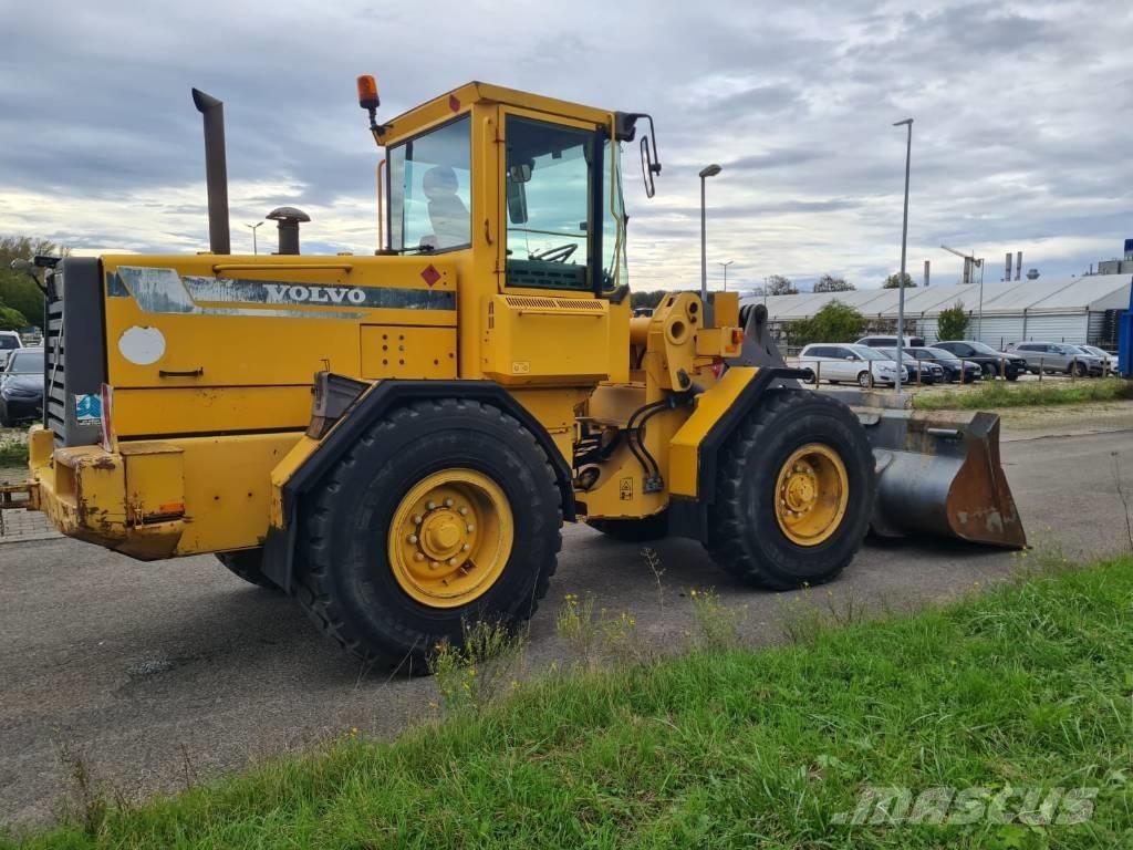 Volvo L70C Фронтальні навантажувачі