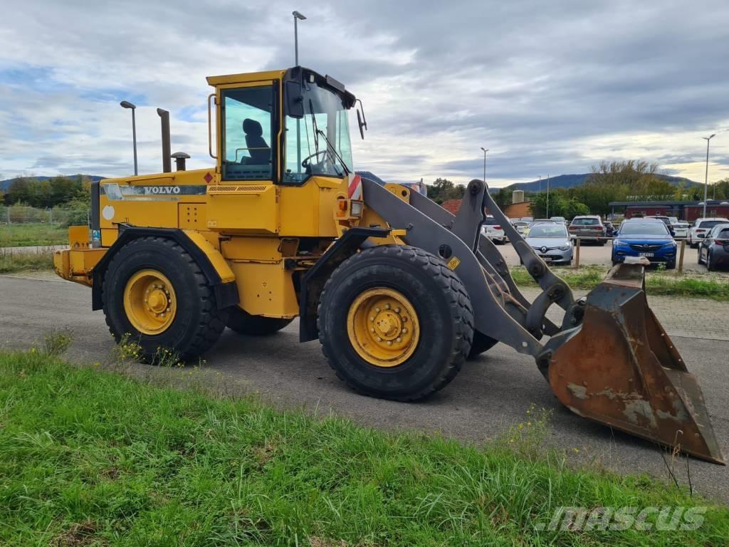 Volvo L70C Фронтальні навантажувачі