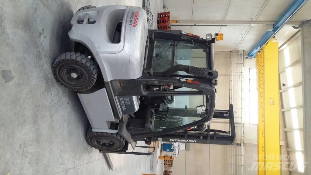 Nissan FGD02A30Q Дизельні навантажувачі