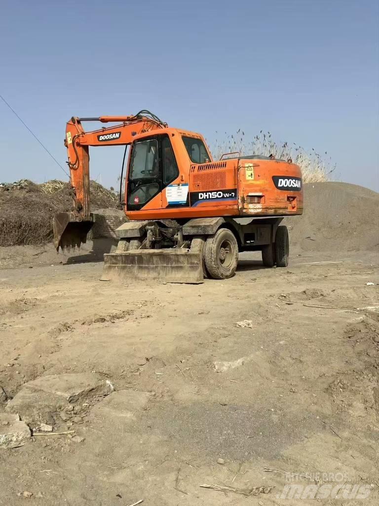 Doosan DH150 W-7 Колісні екскаватори