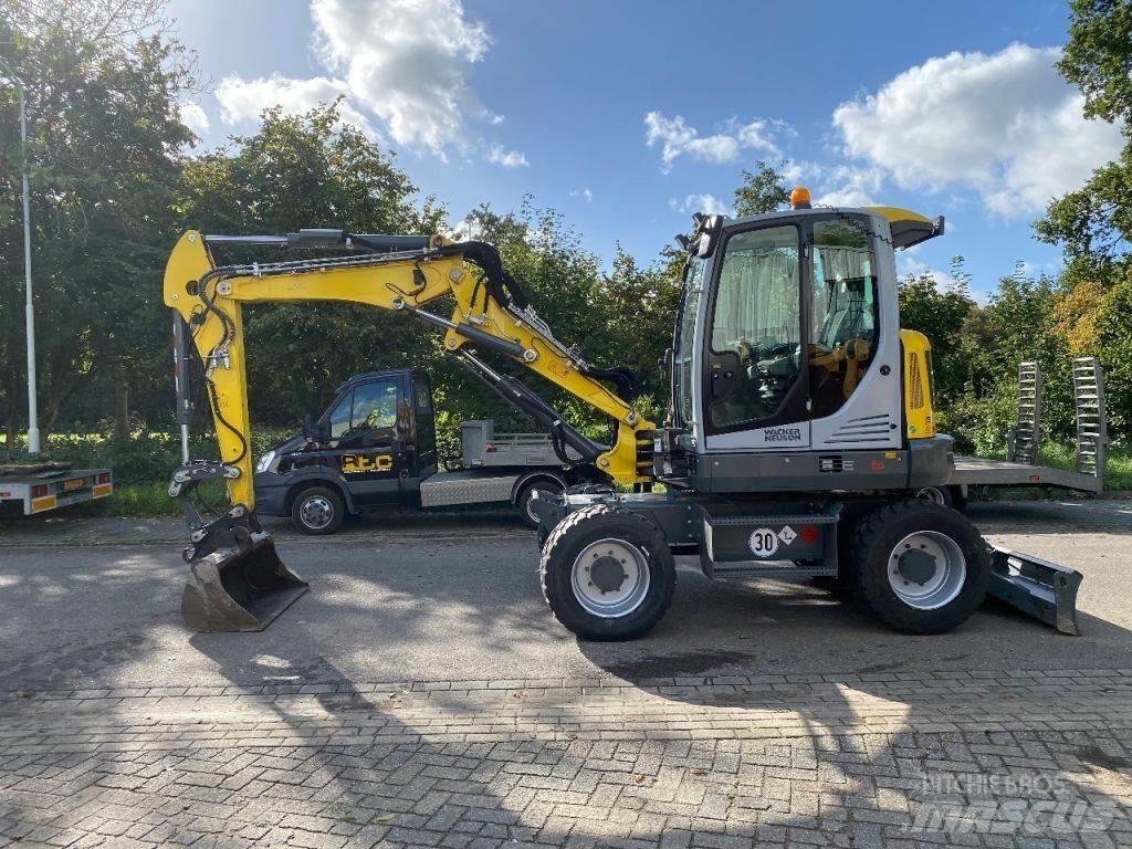 Wacker Neuson EW65 Колісні екскаватори