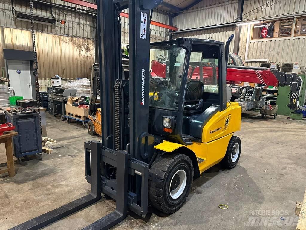 Jungheinrich DFG 550 Дизельні навантажувачі