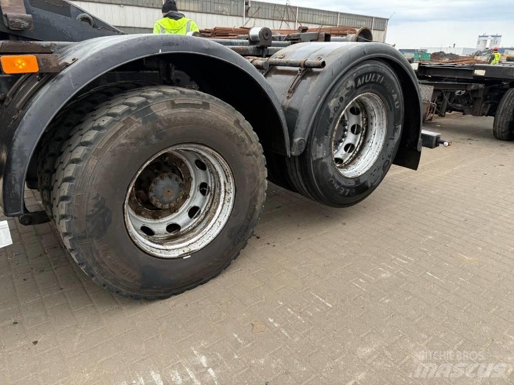Volvo FH 12 420 Вантажівки з гаковим підйомом