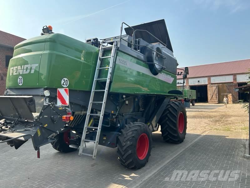 Fendt 5225 E Зернозбиральні комбайни