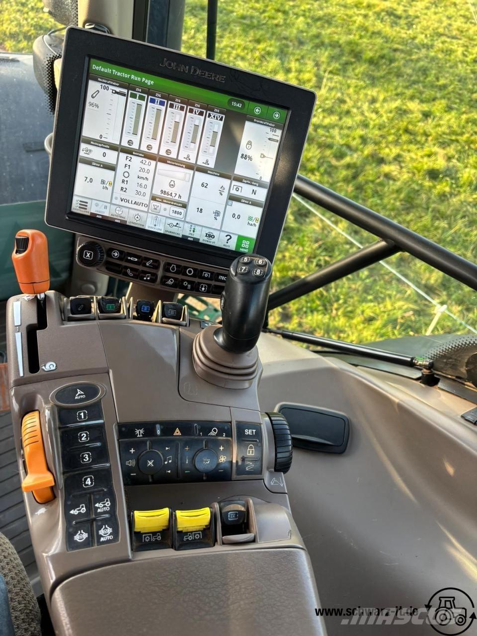 John Deere 6195R Трактори