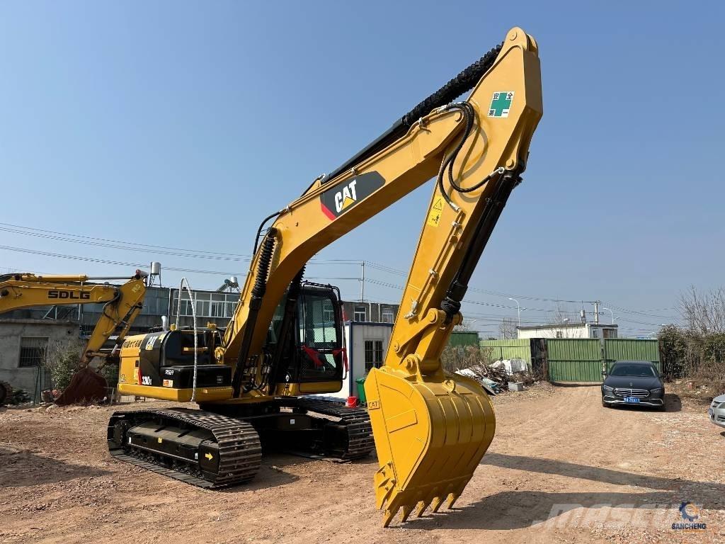 CAT 320D Гусеничні екскаватори