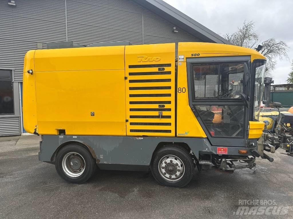 Ravo 580STH Підмітальні машини