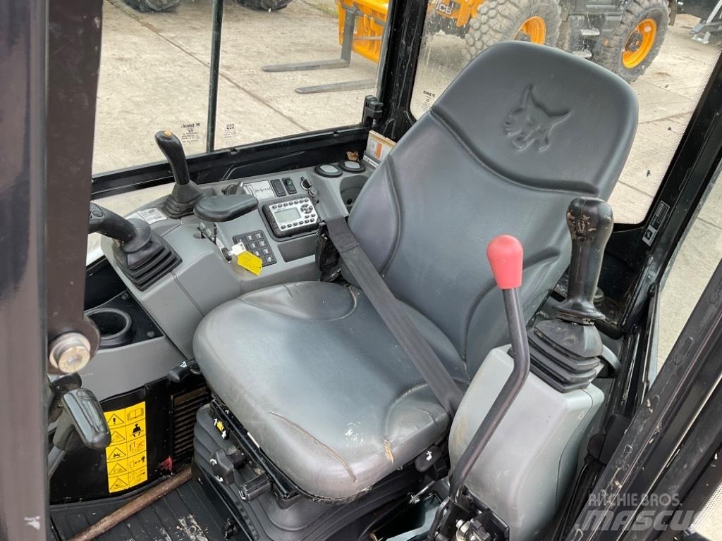 Bobcat E 27 Міні-екскаватори < 7т