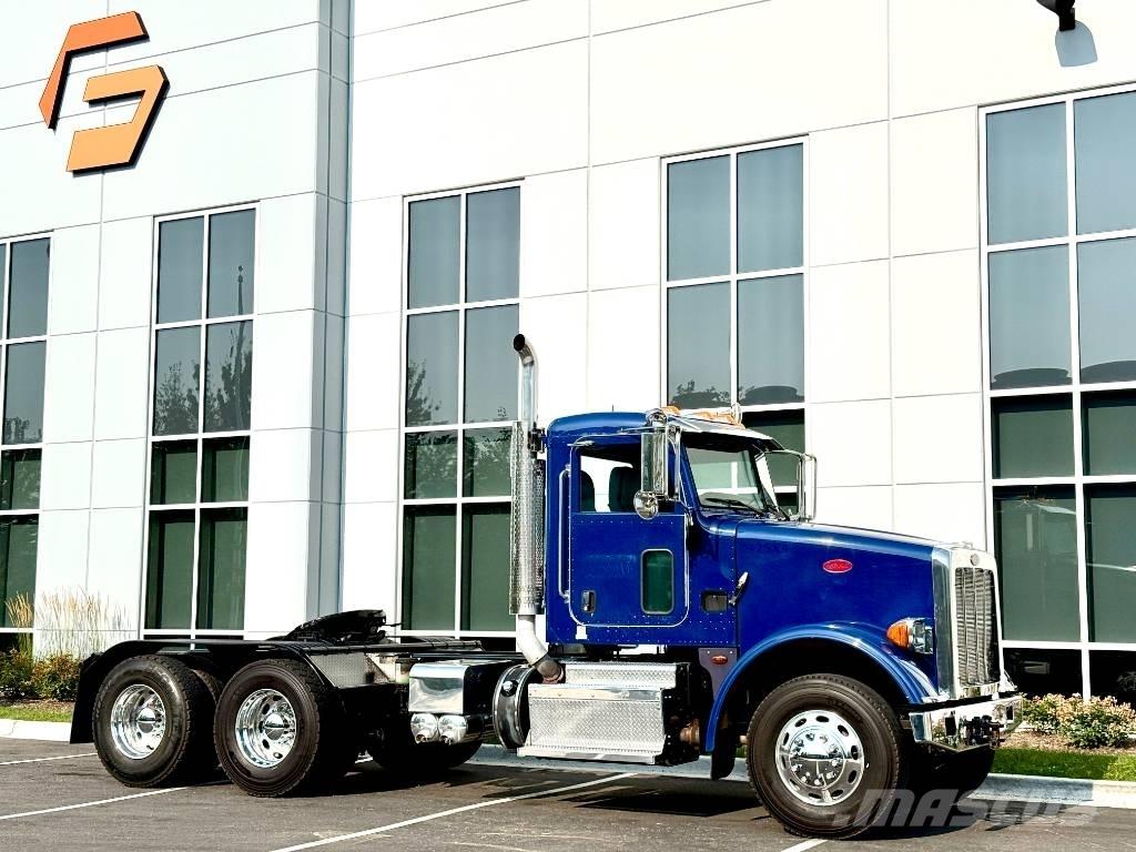 Peterbilt 365 Тягачі