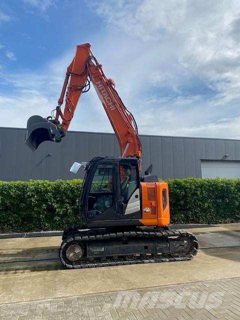 Hitachi ZX 135 US-6 Гусеничні екскаватори