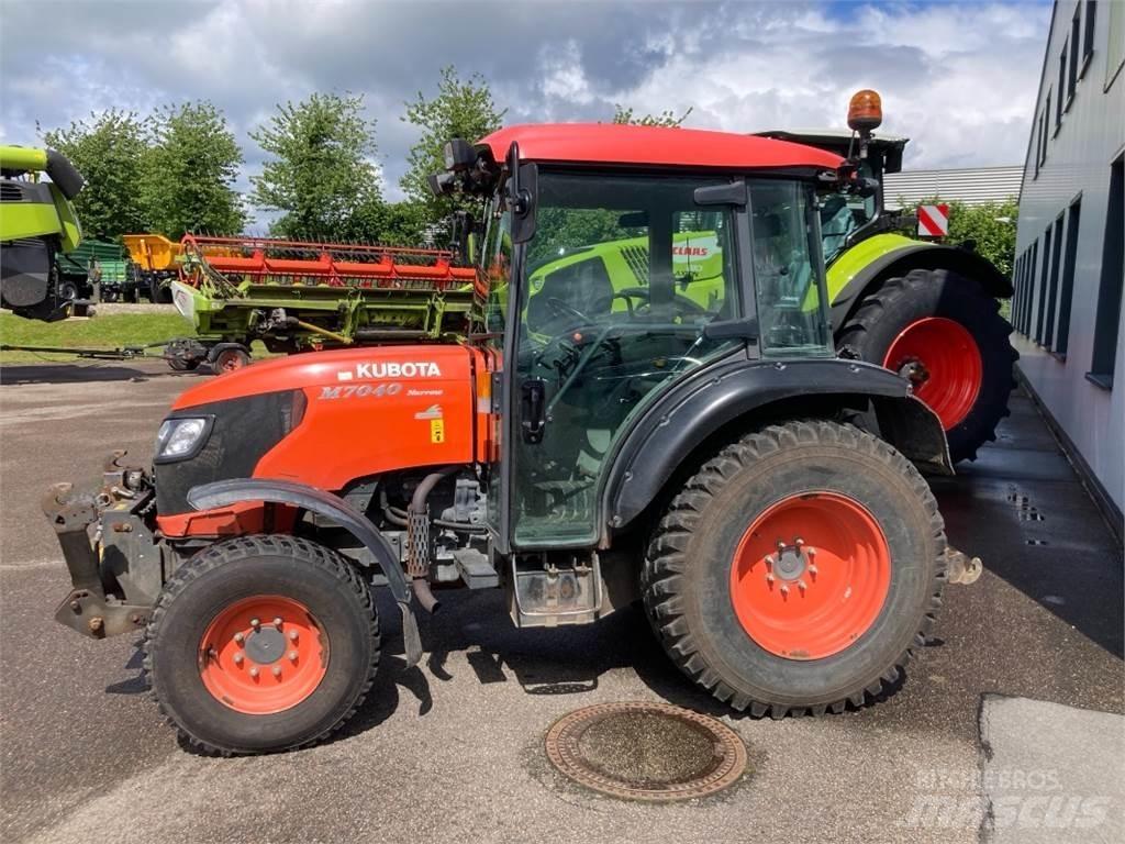Kubota M7040 Трактори