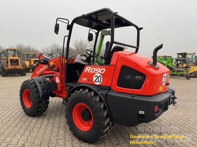 Kubota R 090 Фронтальні навантажувачі