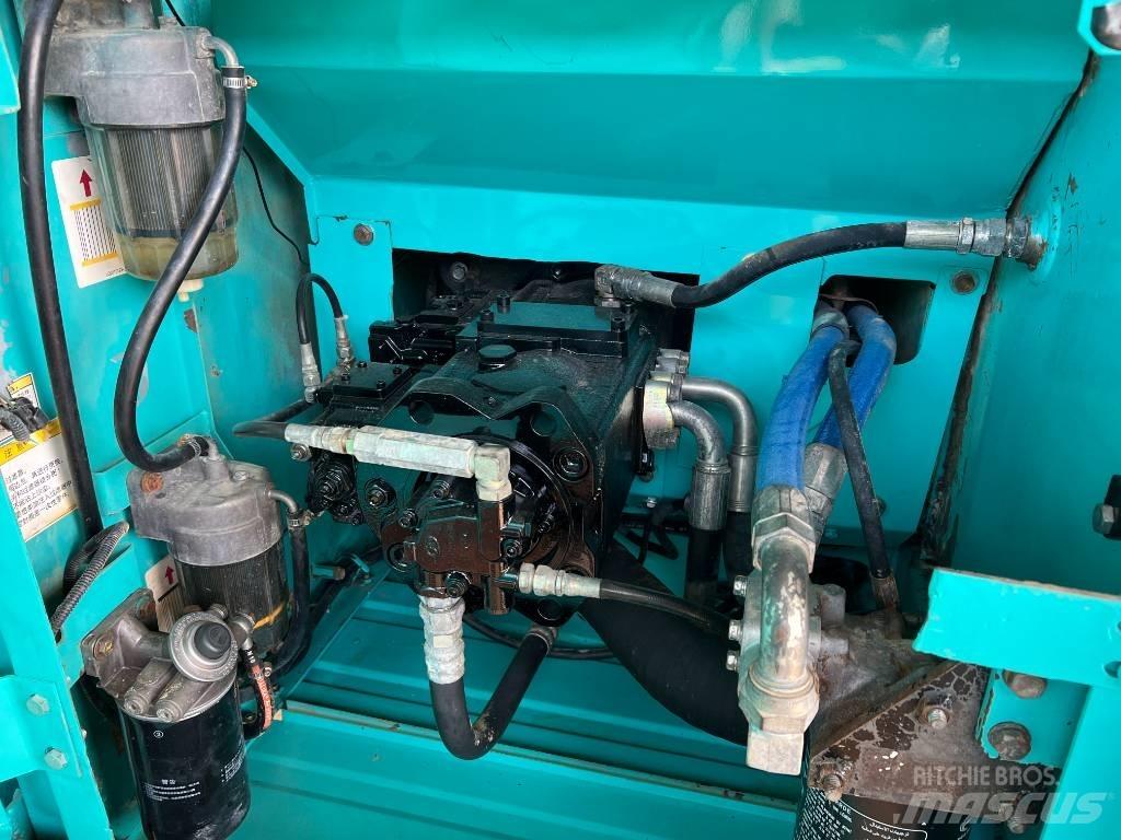 Kobelco SK 200-8 Гусеничні екскаватори