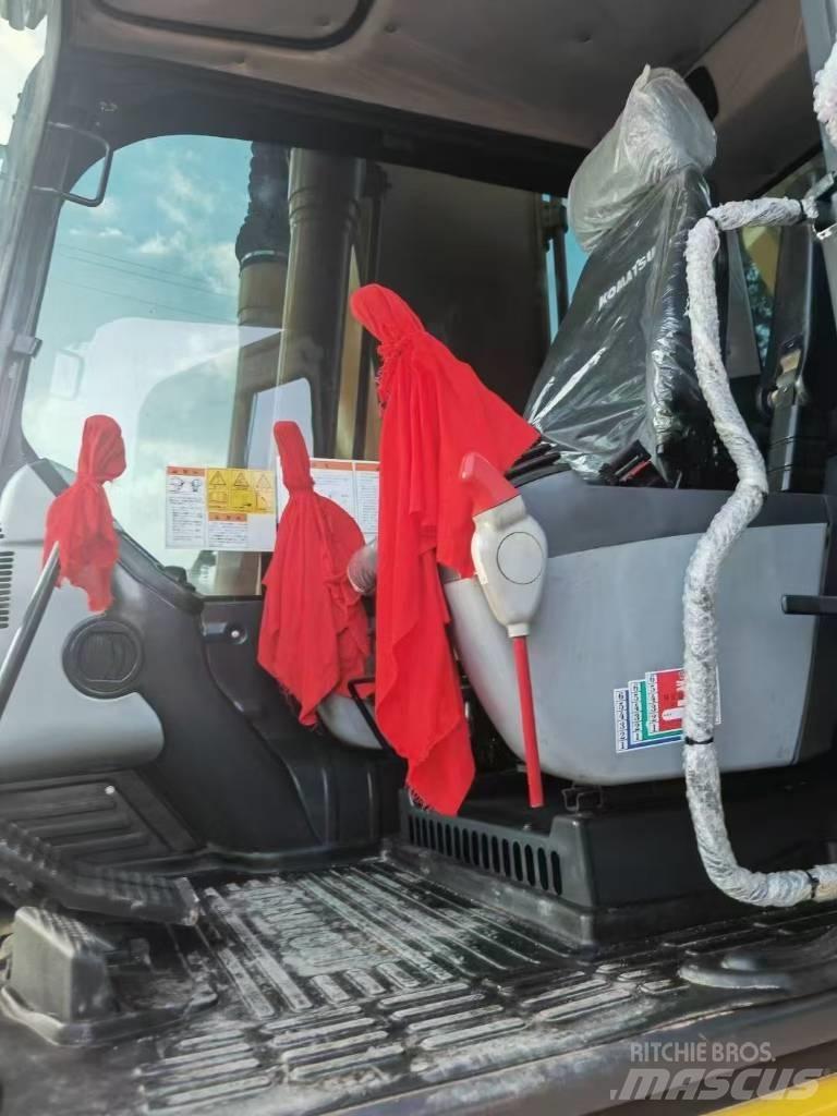 Komatsu 200-8 Гусеничні екскаватори