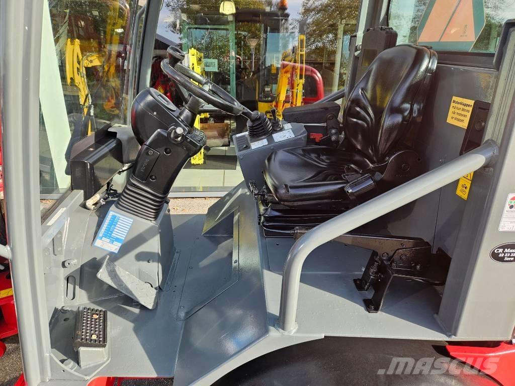 Weidemann 2070LP Малі навантажувачі