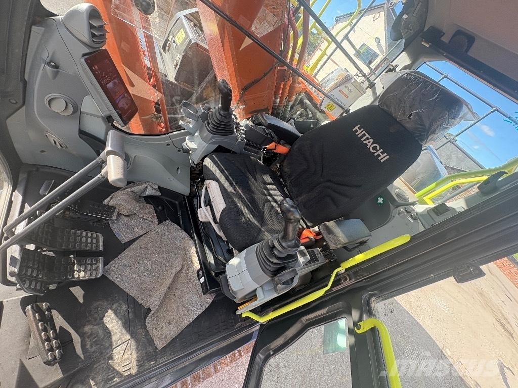 Hitachi ZX 210 LC-7 Гусеничні екскаватори