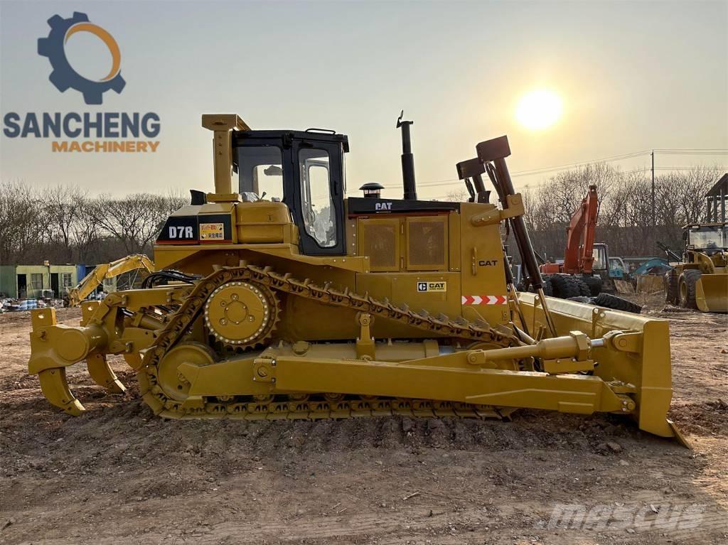 CAT D 7 R Гусеничні бульдозери