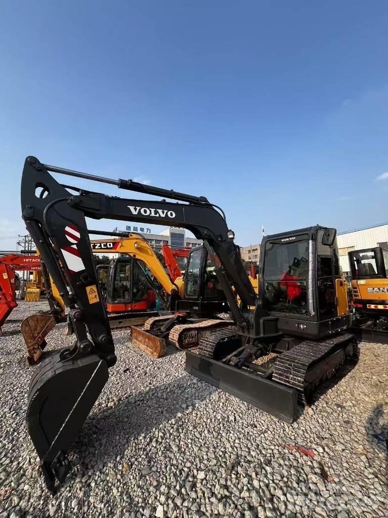 Volvo EC60 Гусеничні екскаватори